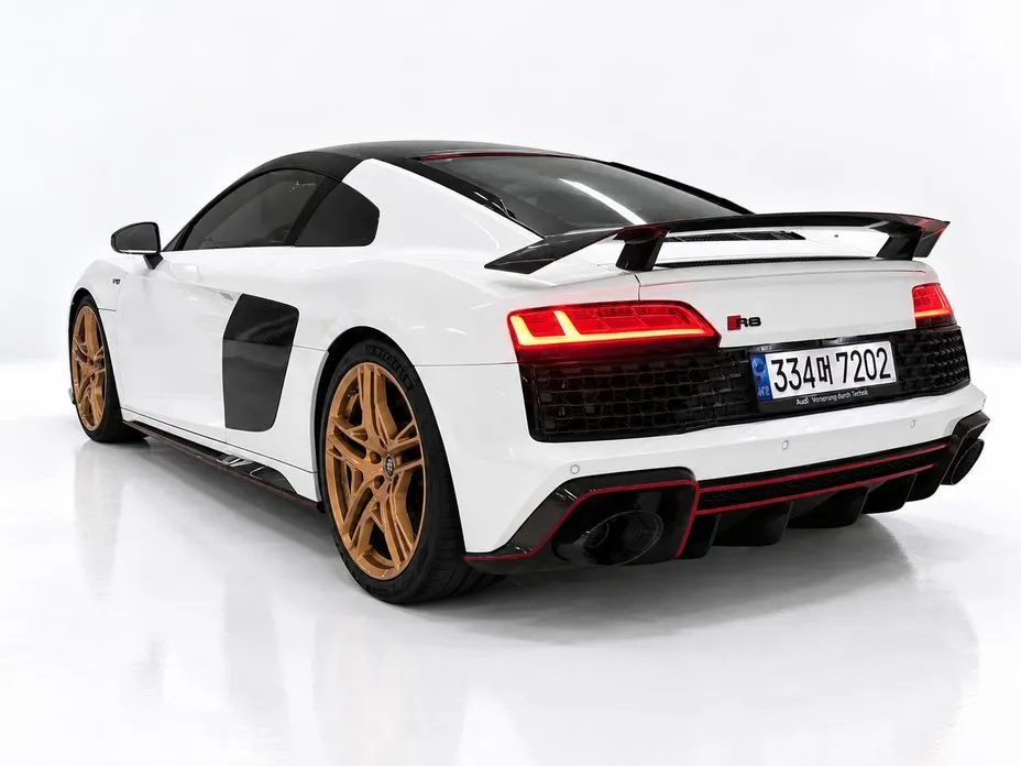 Audi R8 — фото 4