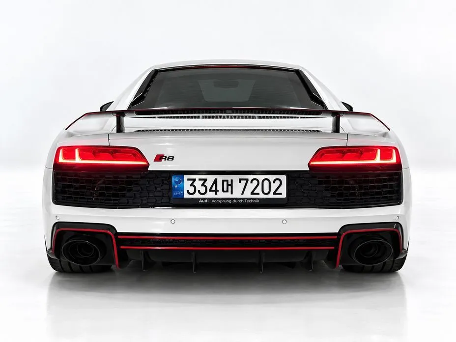 Audi R8 — фото 2