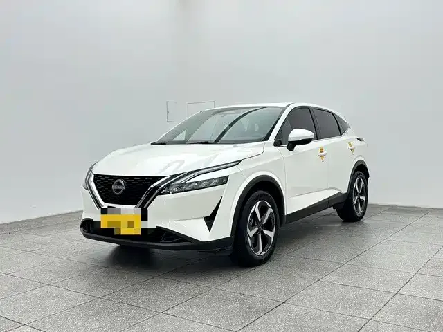 Nissan Qashqai — фото 1