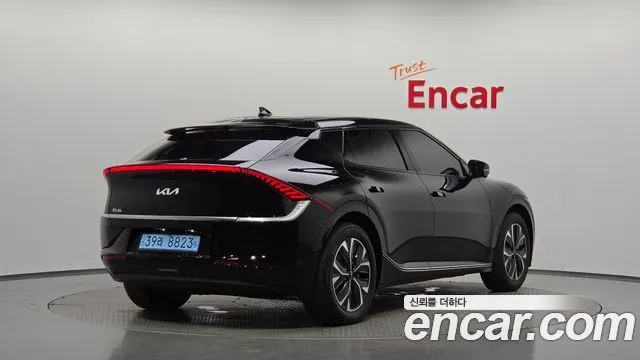 Kia EV6 — фото 5