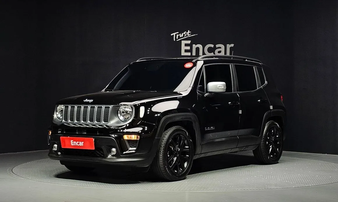 Jeep Renegade — фото 1