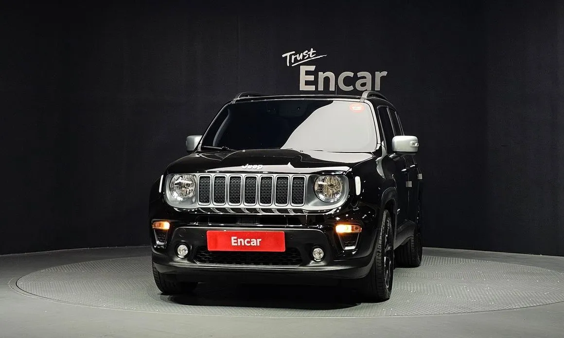 Jeep Renegade — фото 3