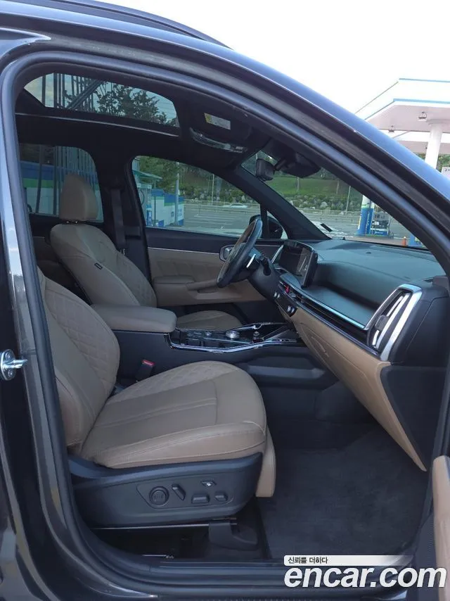 Kia Sorento — фото 10