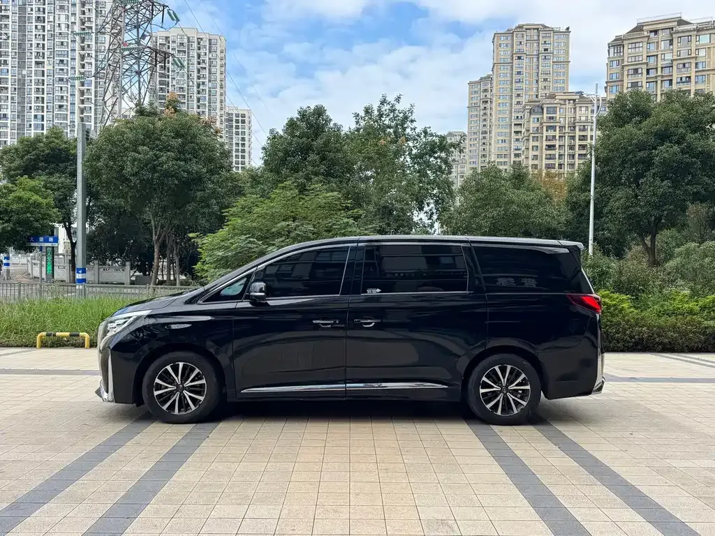GAC Motor Trumpchi M8 — фото 10