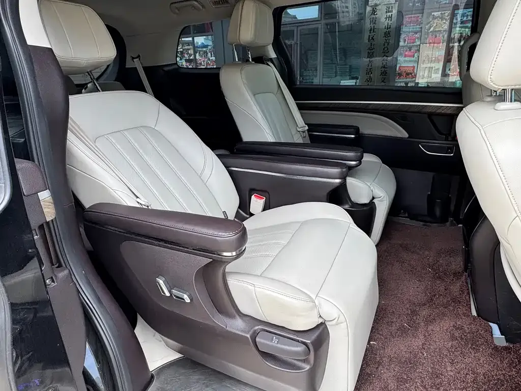 GAC Motor Trumpchi M8 — фото 4