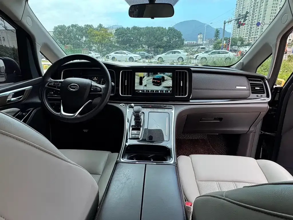 GAC Motor Trumpchi M8 — фото 8