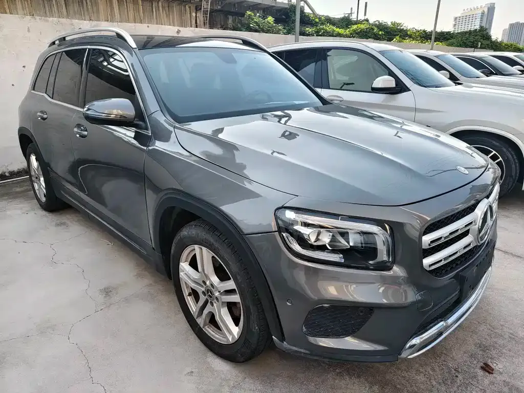 Mercedes-Benz GLB — фото 10