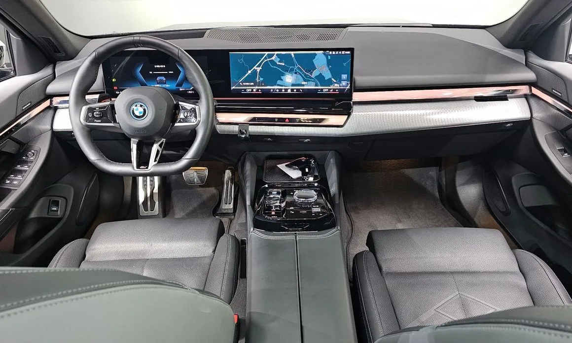 BMW i5 — фото 9