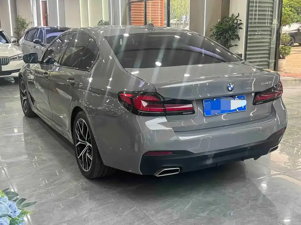 BMW 5 Series (Import) — фото 9