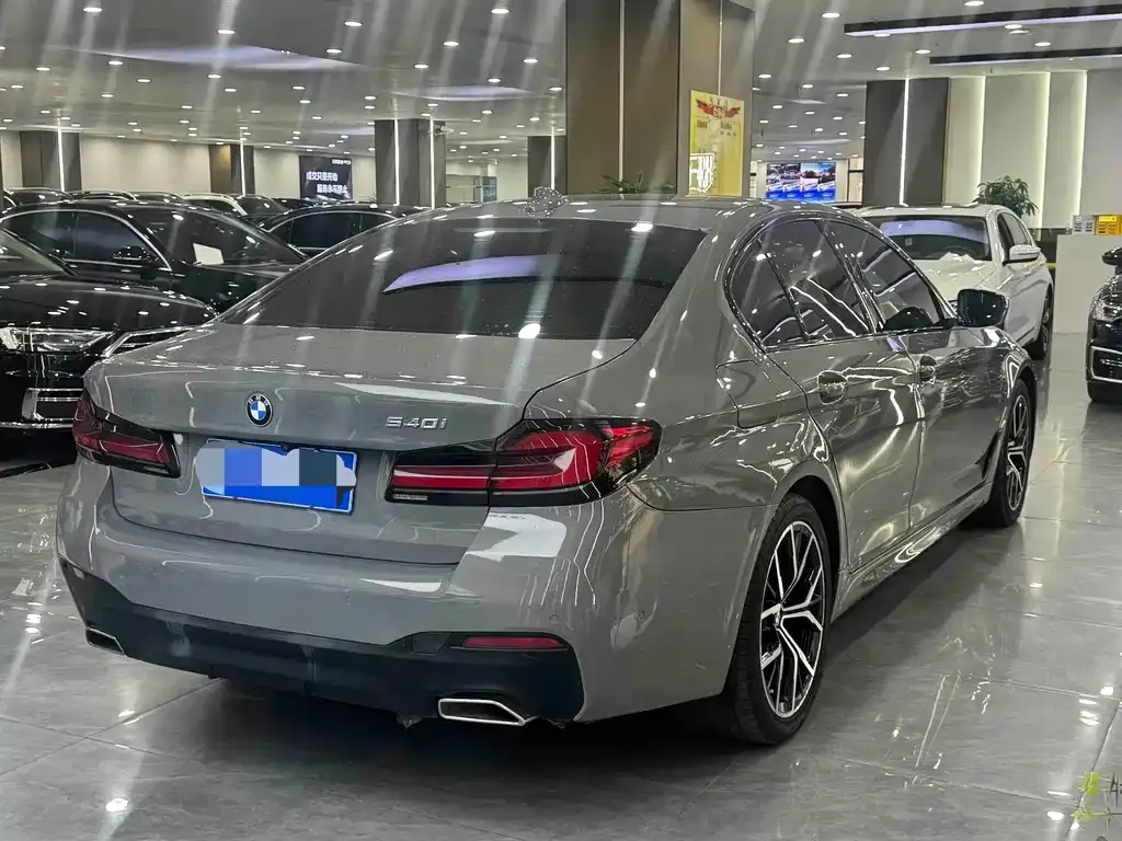 BMW 5 Series (Import) — фото 10