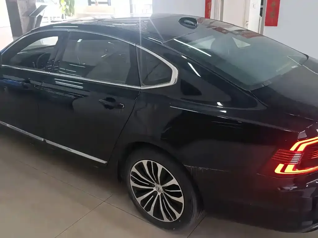 Volvo S90 — фото 4