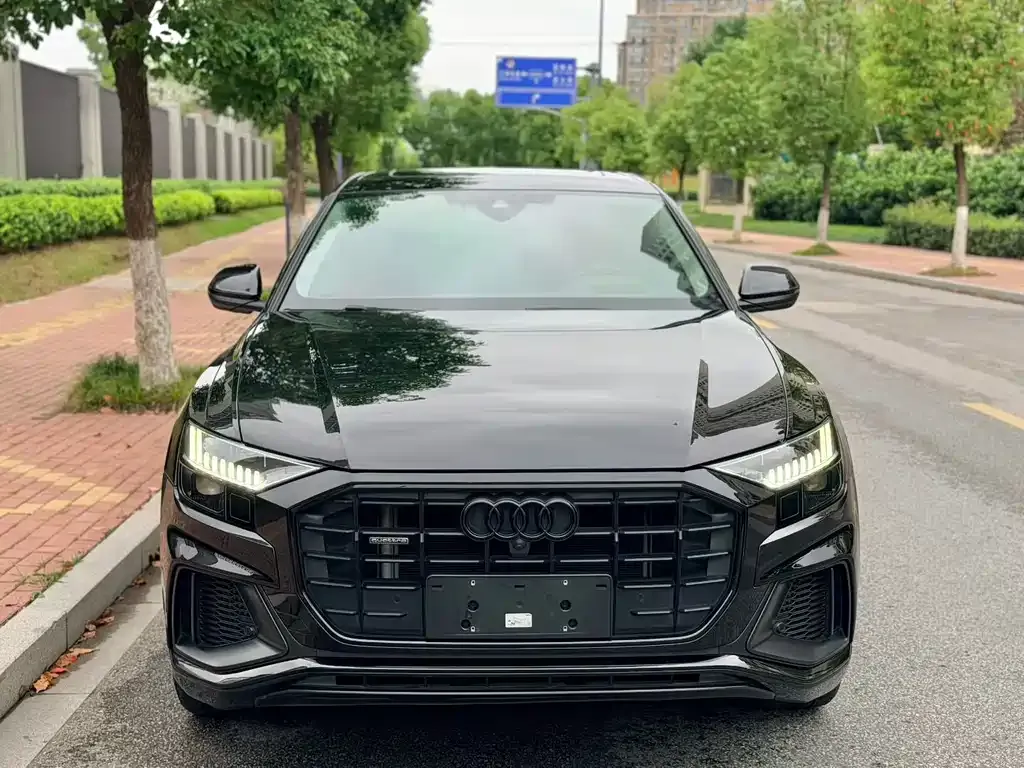 Audi Q8 — фото 4