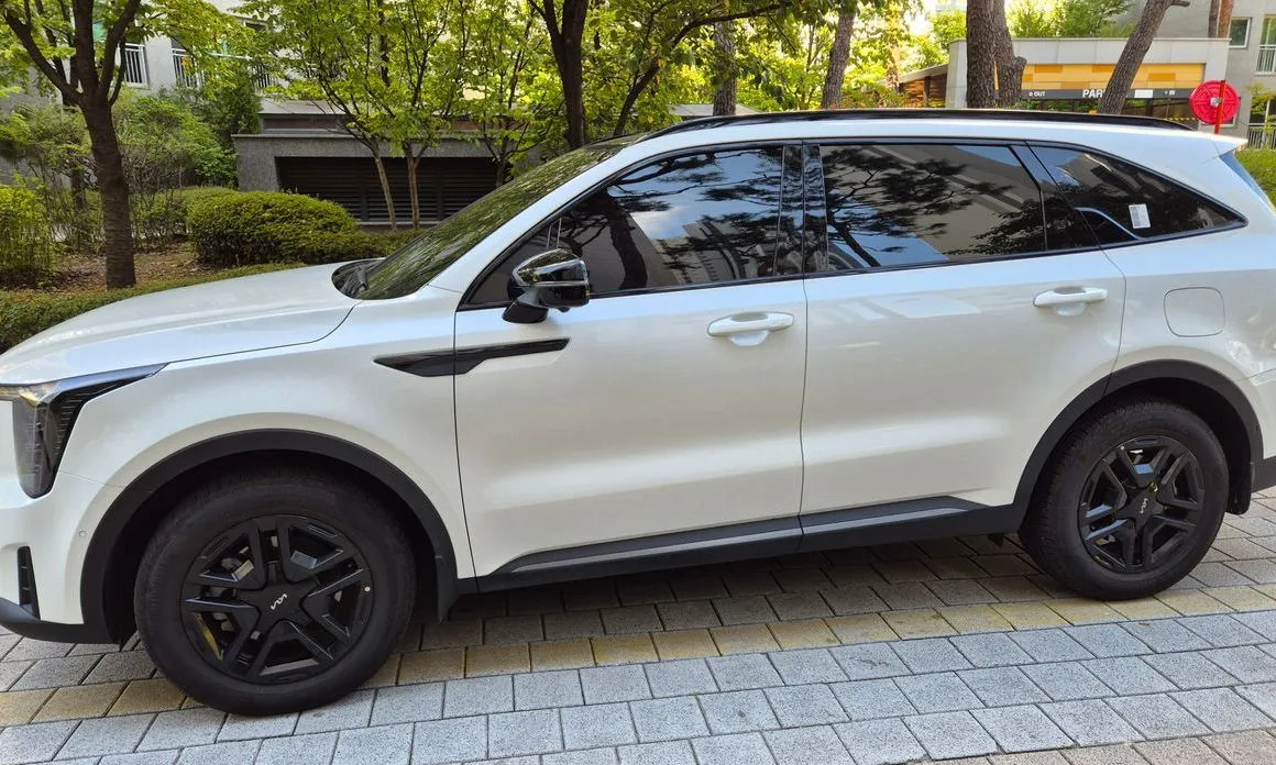 Kia Sorento — фото 1