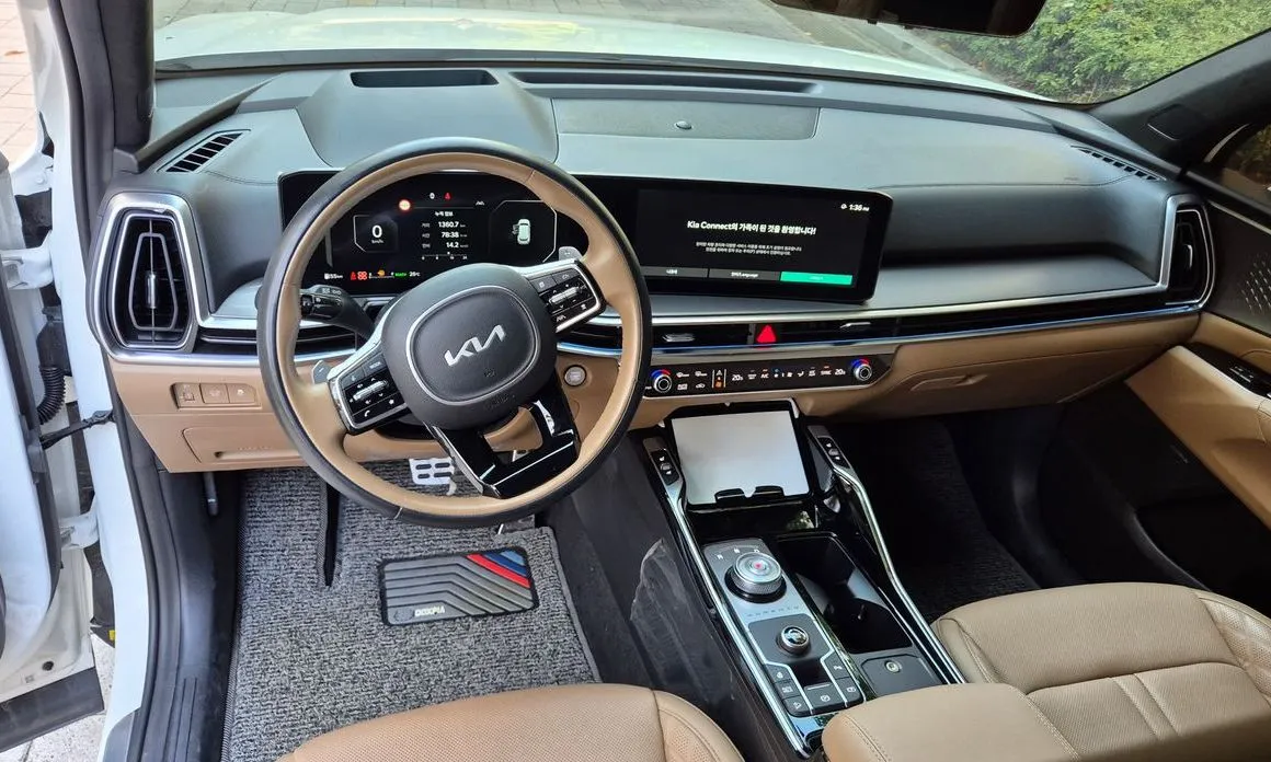 Kia Sorento — фото 8