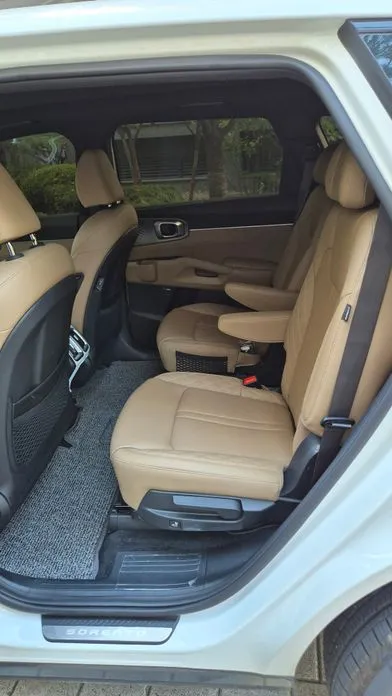 Kia Sorento — фото 3