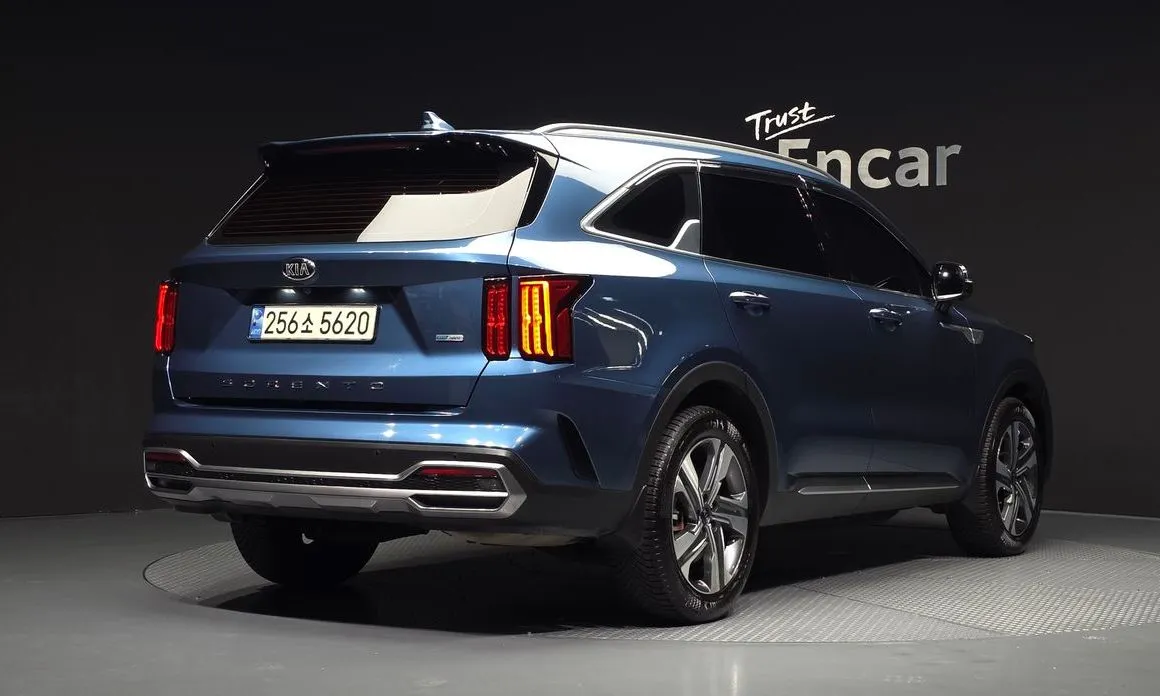 Kia Sorento — фото 4