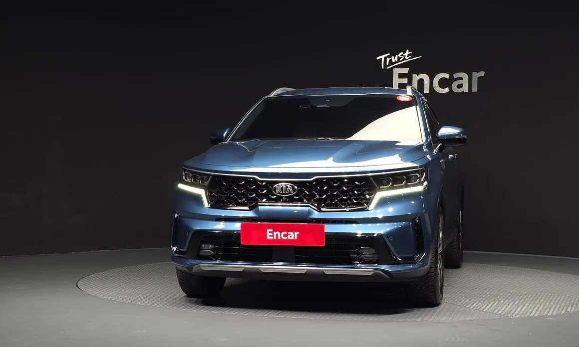 Kia Sorento — фото 5
