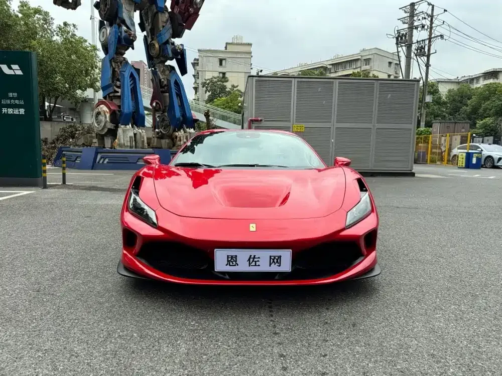 Ferrari F8 — фото 10