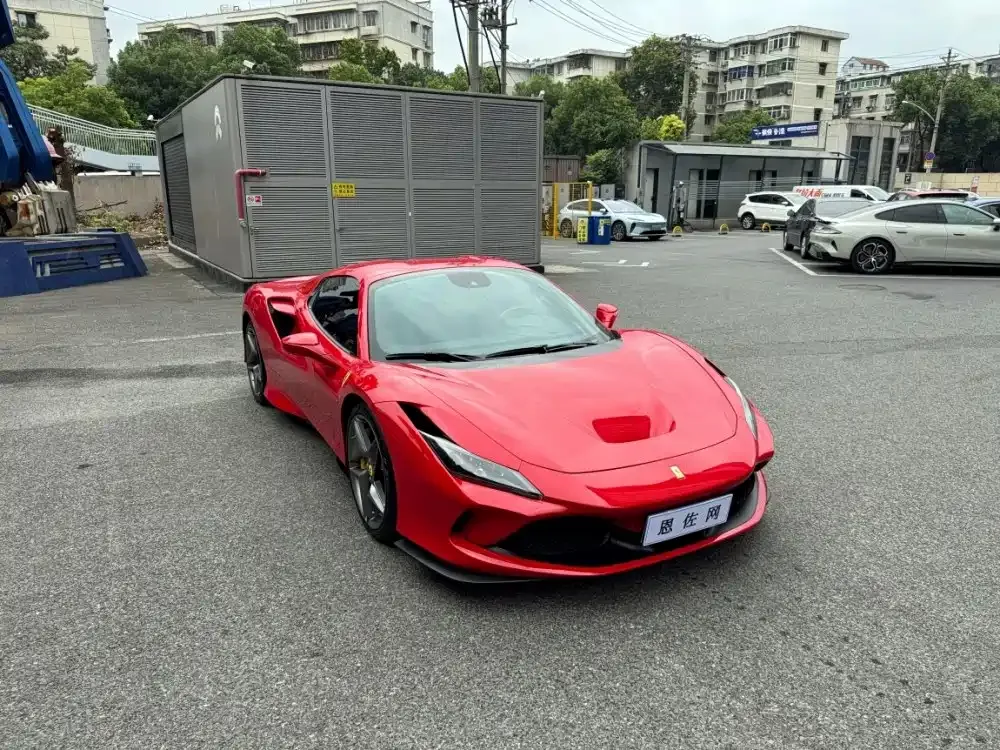 Ferrari F8 — фото 8