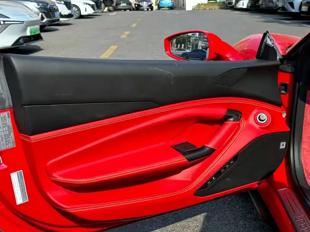 Ferrari F8 — фото 4