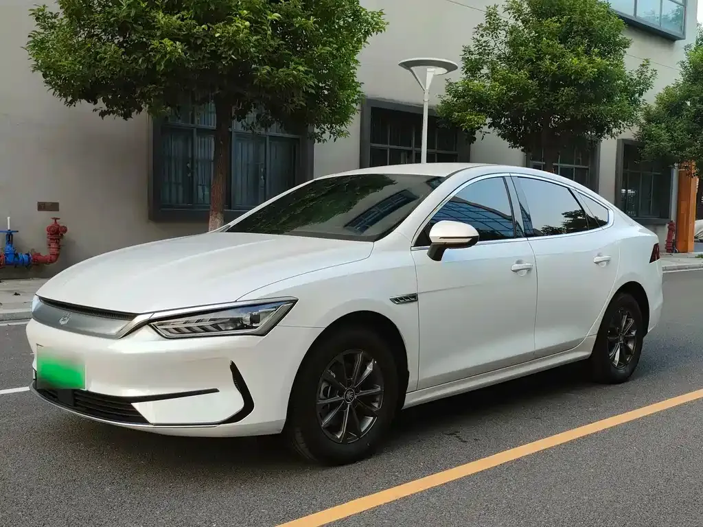 BYD Qin PLUS — фото 1
