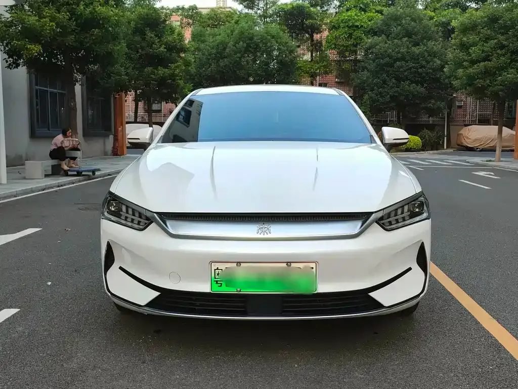 BYD Qin PLUS — фото 8