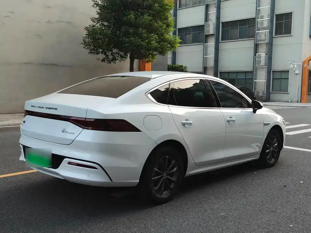BYD Qin PLUS — фото 10