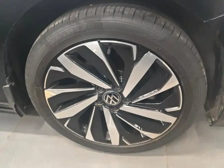 Volkswagen Passat — фото 5