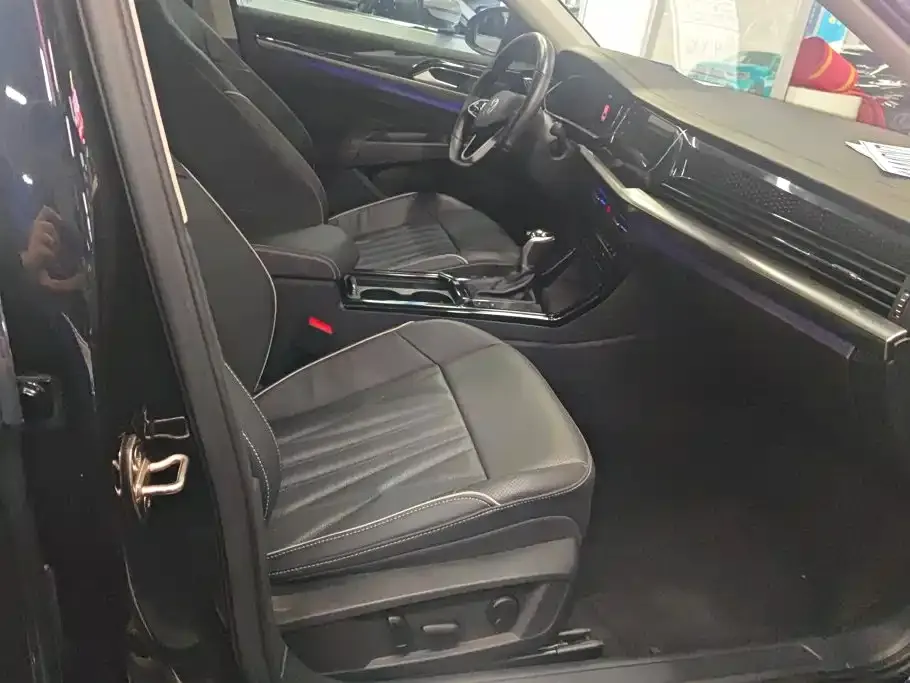 Volkswagen Passat — фото 4