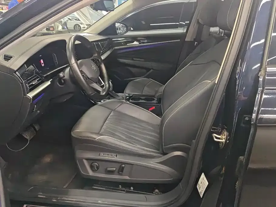 Volkswagen Passat — фото 9