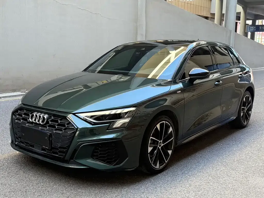 Audi A3 — фото 1