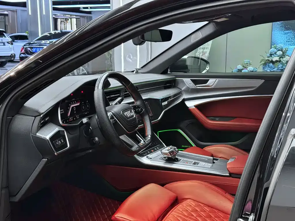 Audi A6L — фото 5