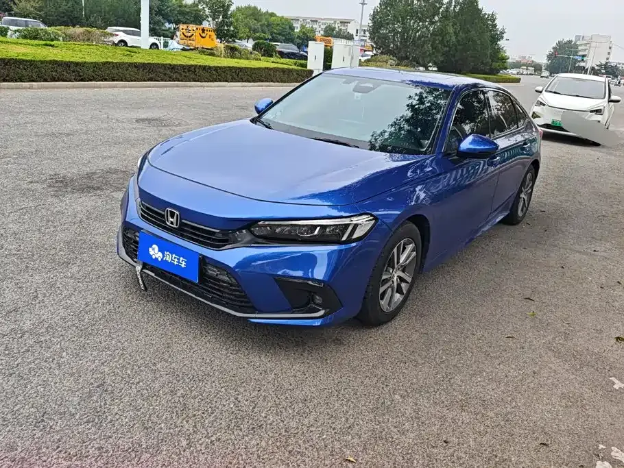 Honda Civic — фото 1