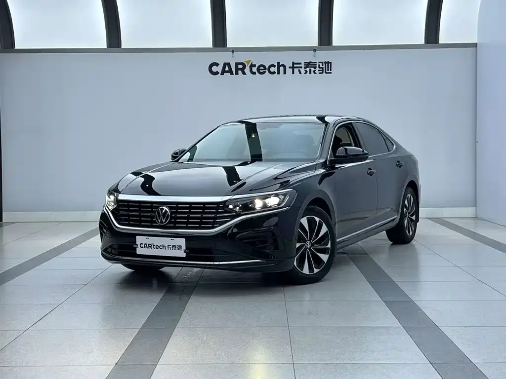 Volkswagen Passat — фото 1