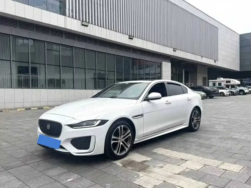 Jaguar XEL — фото 1