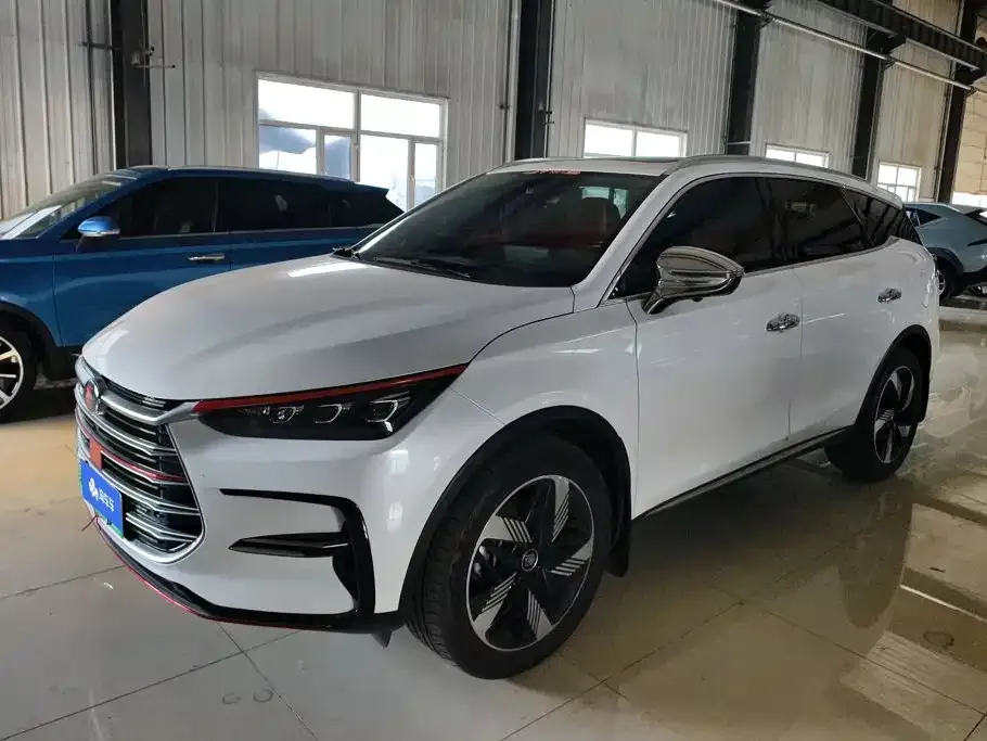 BYD Tang New Energy — фото 1