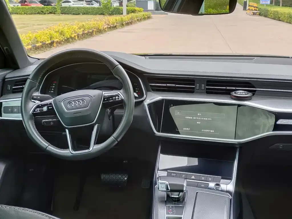 Audi A6L — фото 2