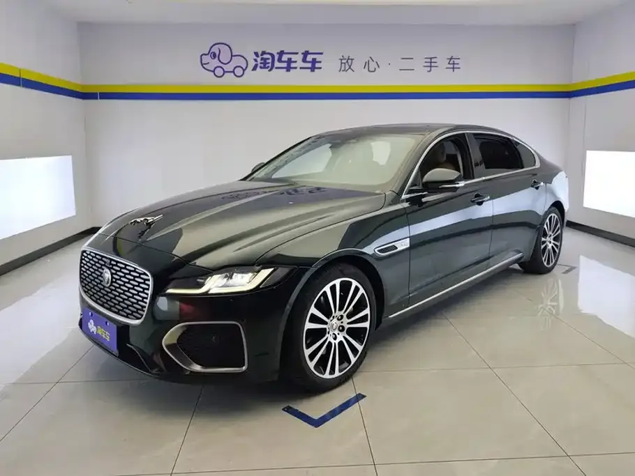 Jaguar XFL — фото 1