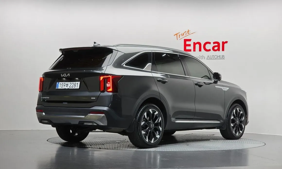 Kia Sorento — фото 4