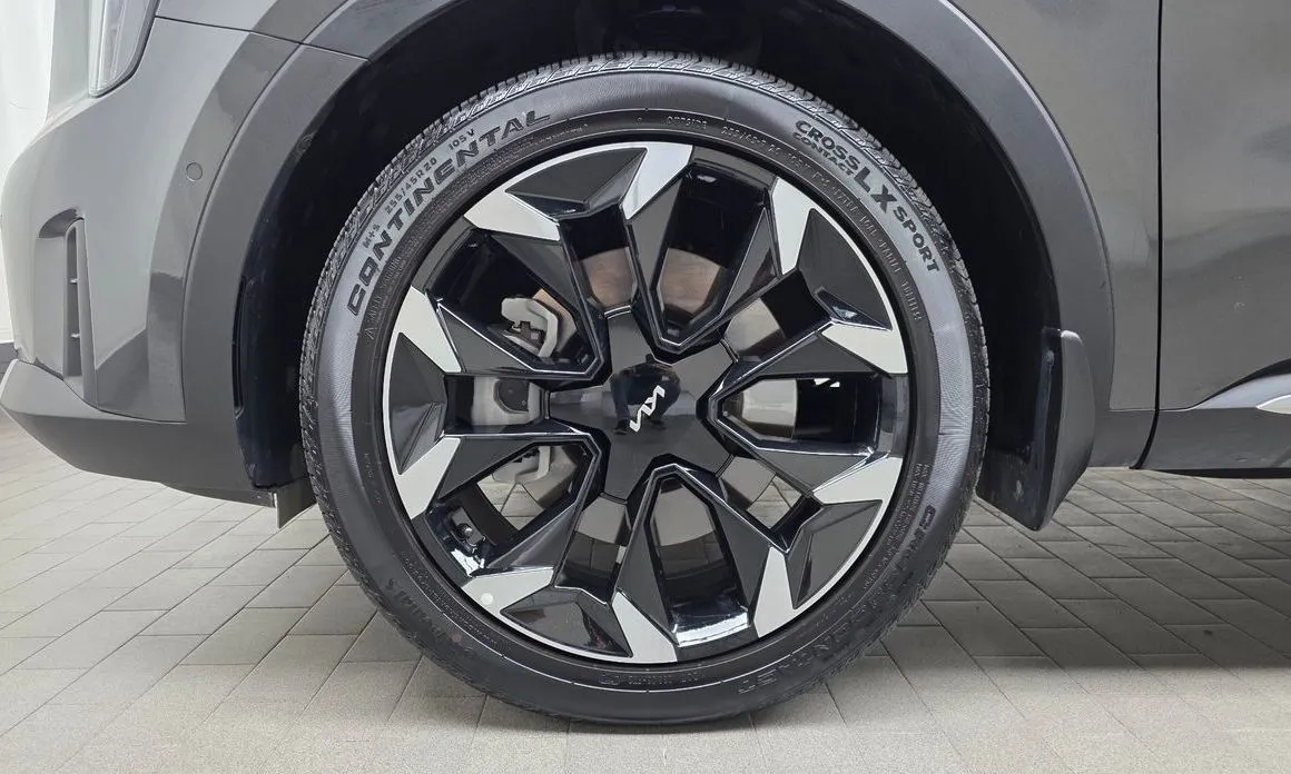 Kia Sorento — фото 6