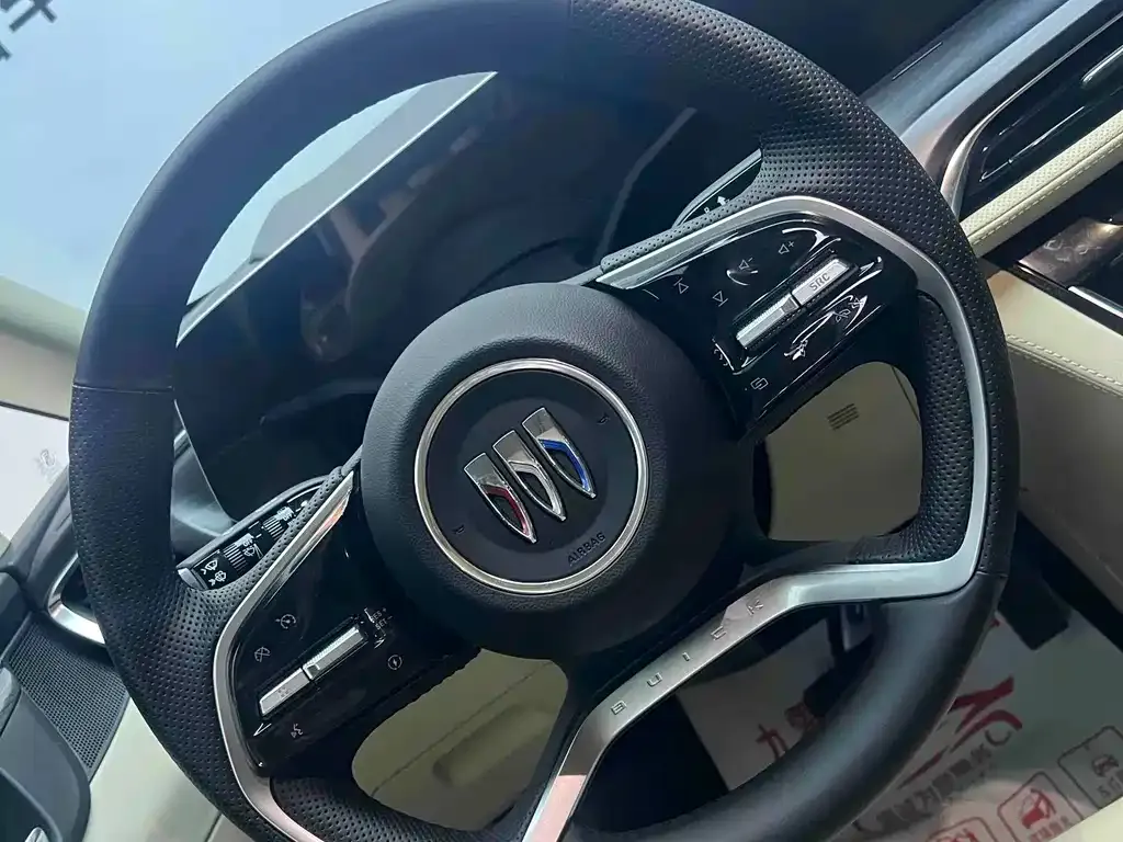 Buick GL8 Hybrid — фото 3