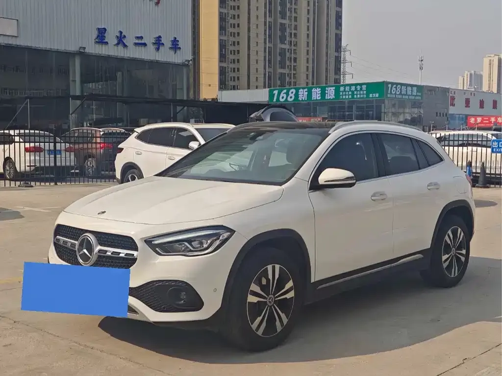 Mercedes-Benz GLA — фото 1