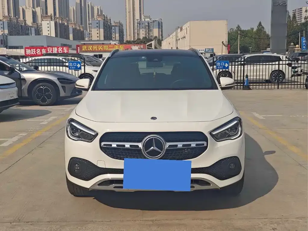 Mercedes-Benz GLA — фото 6