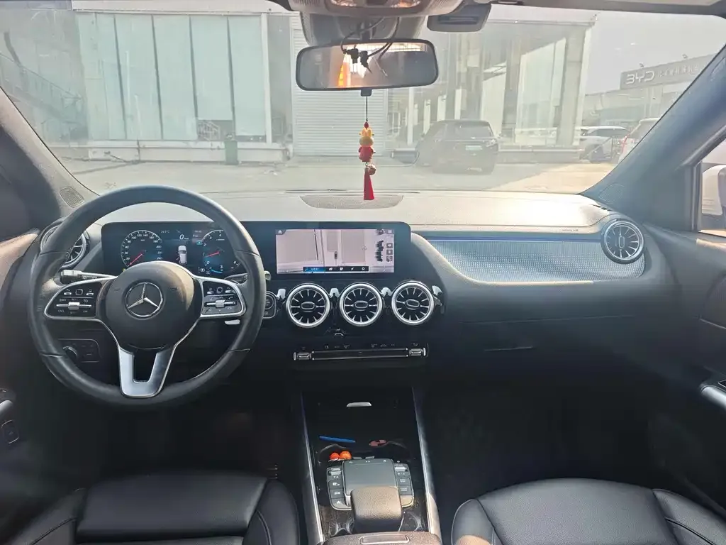Mercedes-Benz GLA — фото 5