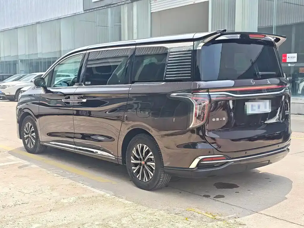 Hongqi HQ9 — фото 6
