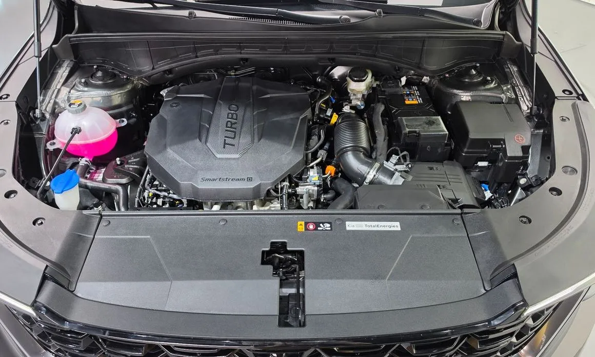 Kia Sorento — фото 9