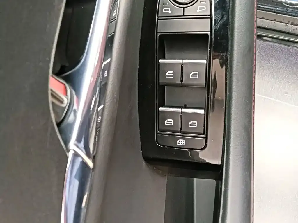 Mazda CX-30 — фото 10