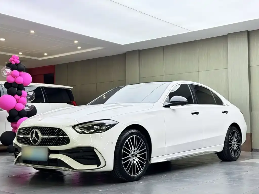 Mercedes-Benz C-Class — фото 1