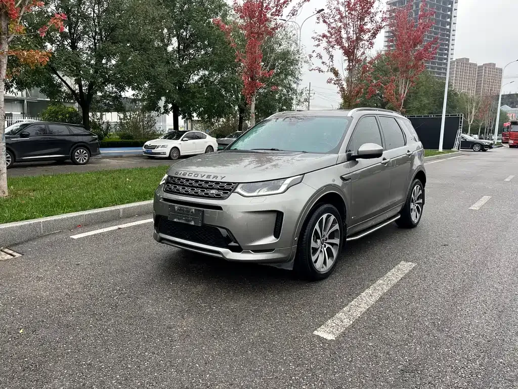 Land Rover Discovery Sport Hybrid — фото 1