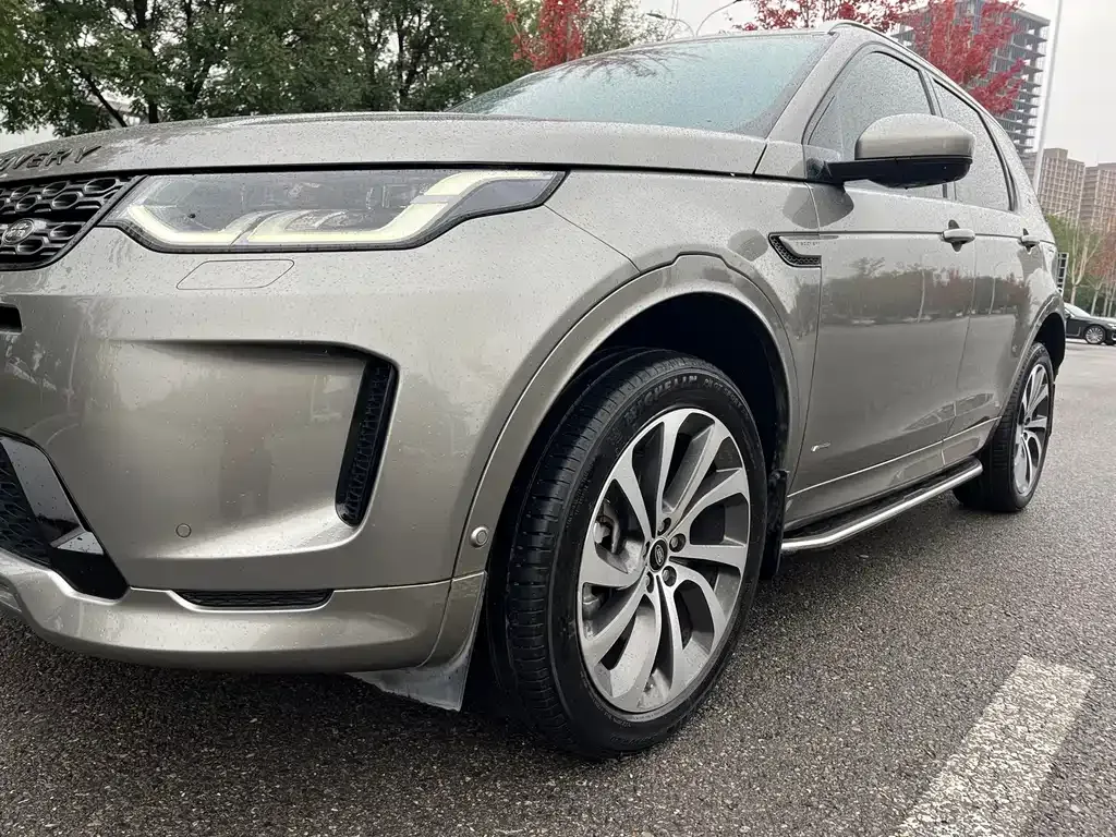 Land Rover Discovery Sport Hybrid — фото 3
